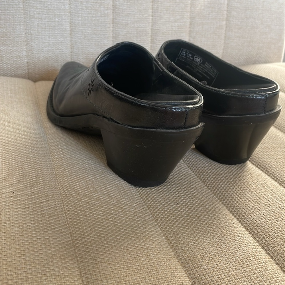Ariat shoes - Picture 4 of 4